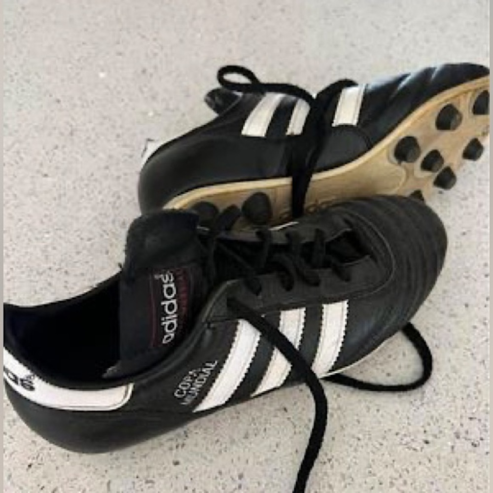 Adidas Boys Copa Mundial Soccer Cleat. Size 5